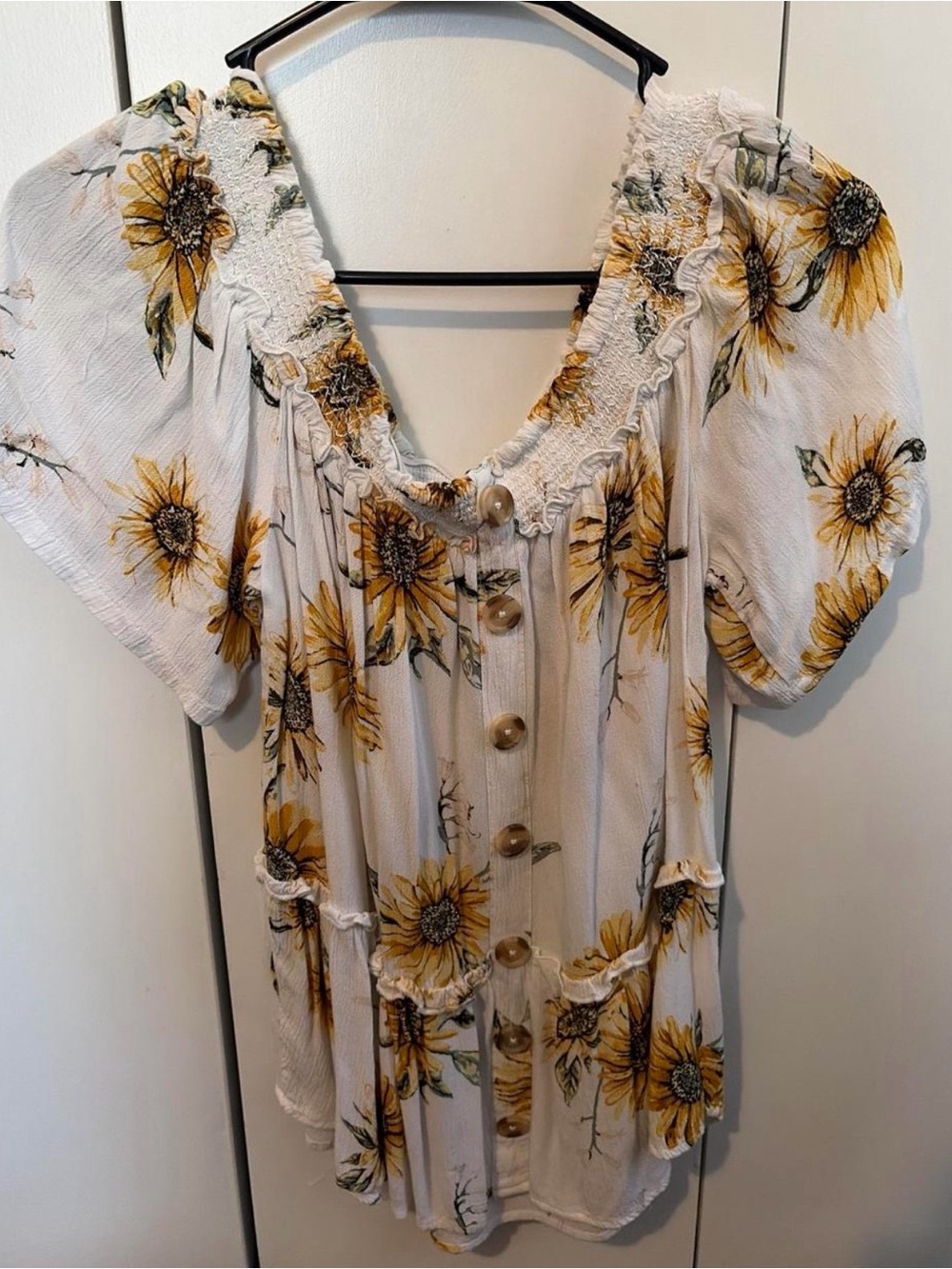 Maurices White Floral Sunflower Button-Front Peasant Blouse